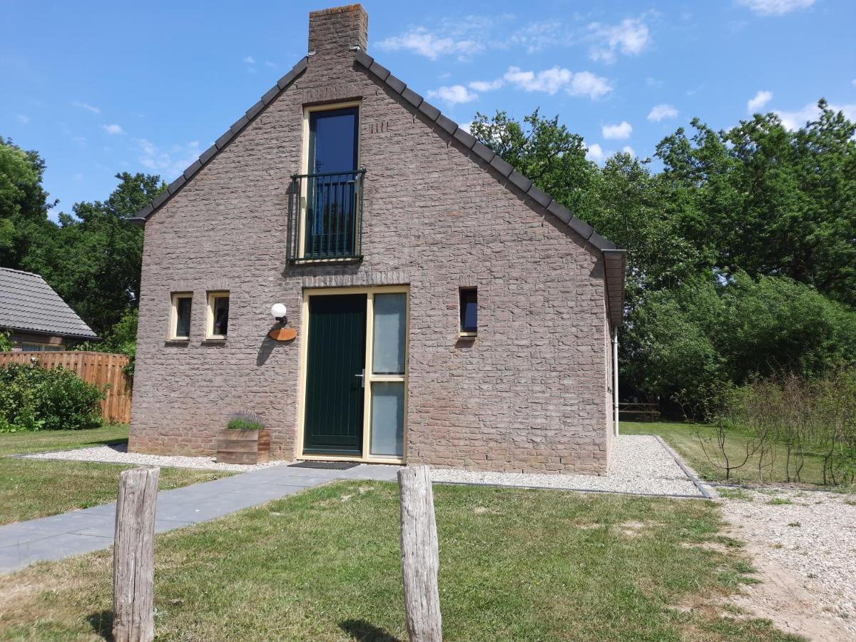Heerlijke Vakantiewoning Ewijk 빌라 외부 사진